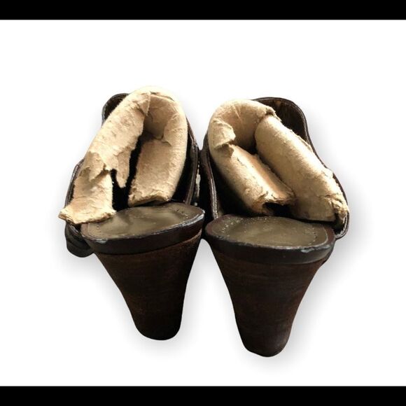 Womens Gianni Bini Frontier mule/clogs. Intricately designed two tones b… - Picture 8 of 8